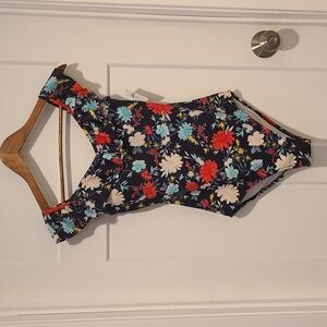 NWT Floral One Piece Swimsuit with Ruffle Sleeves Size Small Extra Tall